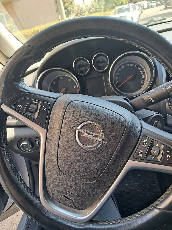 OPEL Astra 2015 — imagine 9