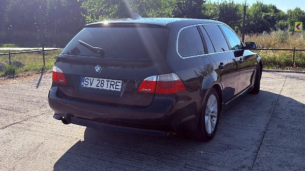 BMW 5 Series 2009 — imagine 4