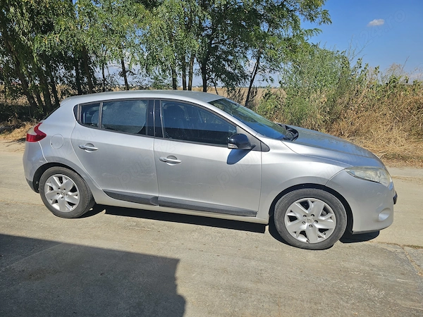 RENAULT Megane 2011 — imagine 2