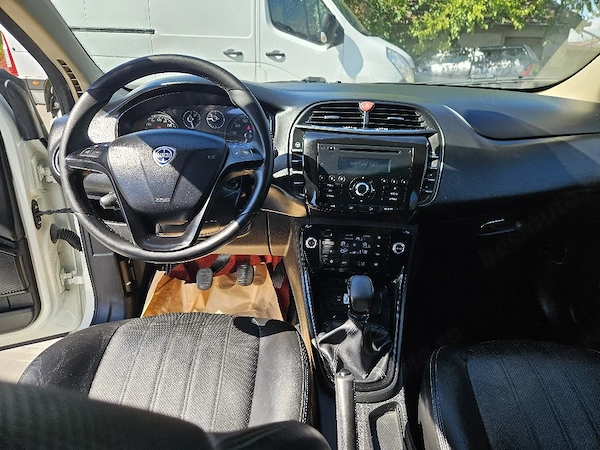 LANCIA Delta