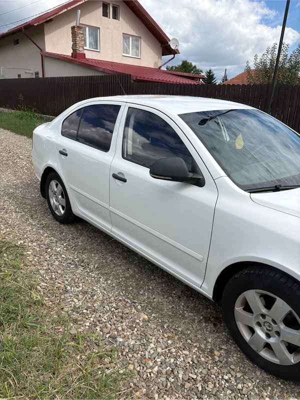 SKODA Octavia 2010 — imagine 3