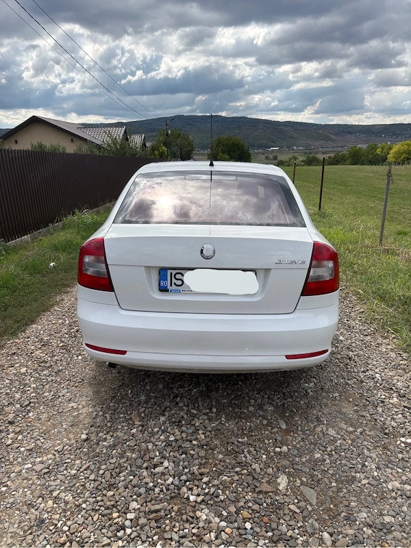 SKODA Octavia 2010 — imagine 2
