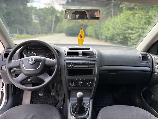 SKODA Octavia 2010 — imagine 7