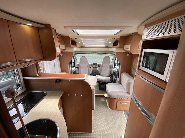 PLYMOUTH Voyager 2011 — imagine 2