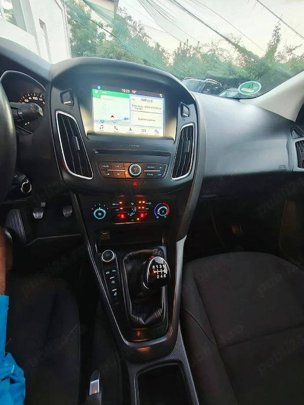 FORD Focus 2018 — imagine 5