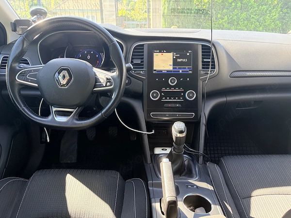 RENAULT Megane 2018 — imagine 5