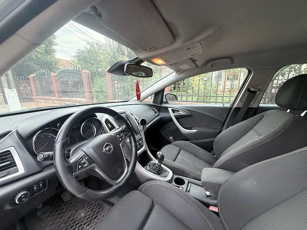 OPEL Astra 2011 — imagine 3
