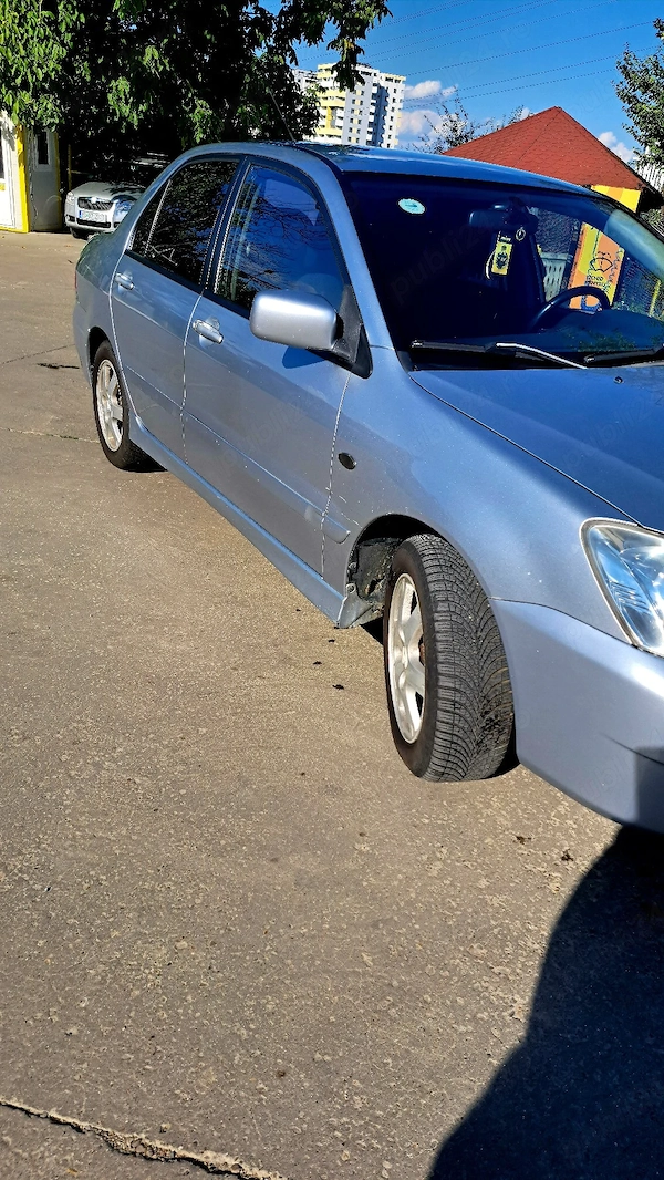 MITSUBISHI Lancer 2009 — imagine 3