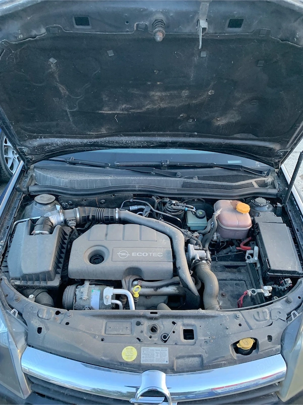 OPEL Astra 2010 — imagine 3