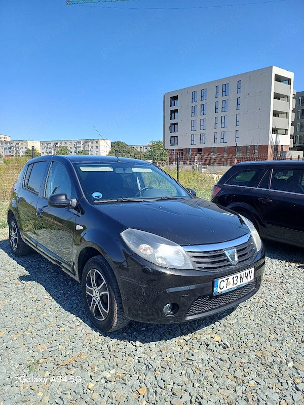 dacia sandero black line An 2012