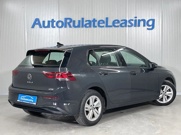 VOLKSWAGEN Golf 2023 — imagine 28