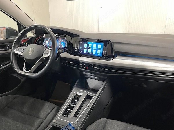 VOLKSWAGEN Golf 2023 — imagine 34
