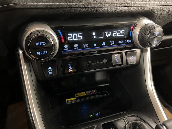 TOYOTA RAV4 2022 — imagine 18