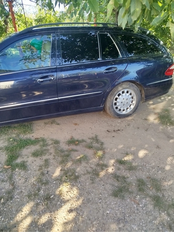 MERCEDES-BENZ E-Class 2004 — imagine 3