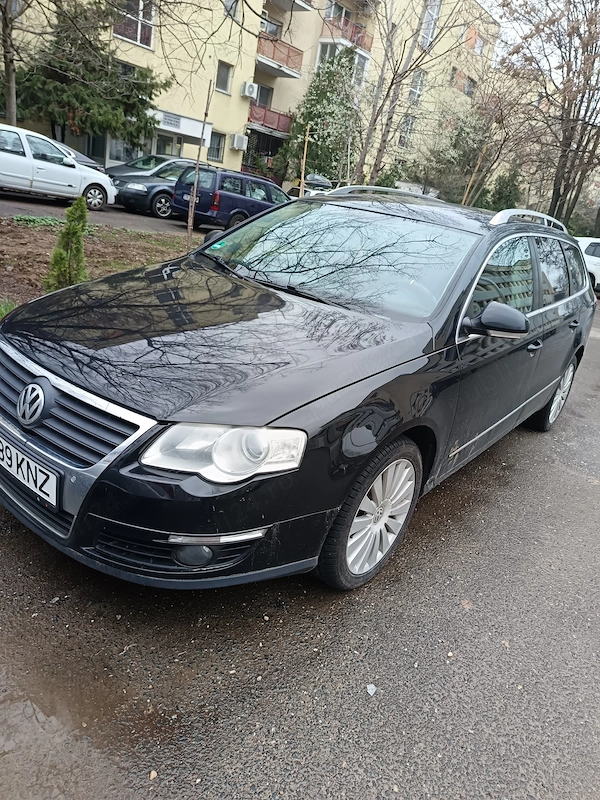VOLKSWAGEN Passat