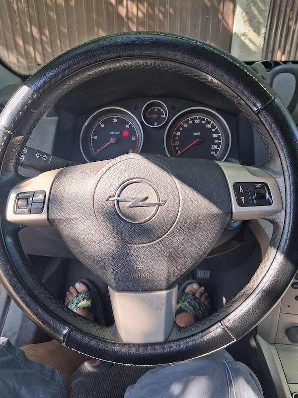 OPEL Astra 2008 — imagine 5