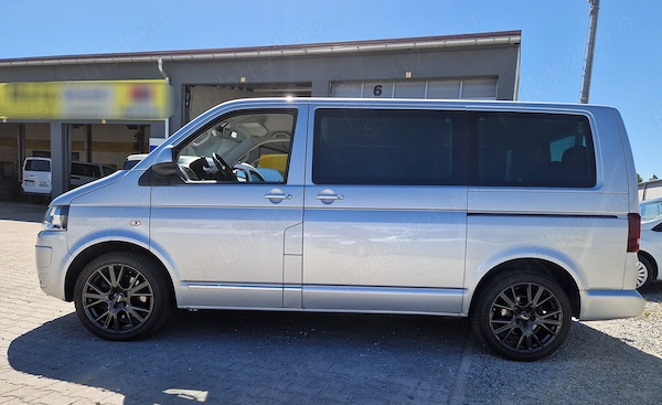 VOLKSWAGEN Multivan 2010 — imagine 5