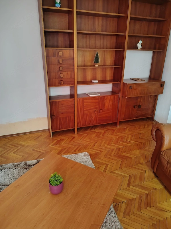 De inchiriat apartament 3 camere in zona Spitalul Judetean — fotografia 3