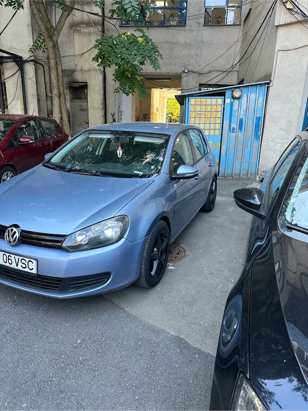 VOLKSWAGEN Golf 2011 — imagine 4