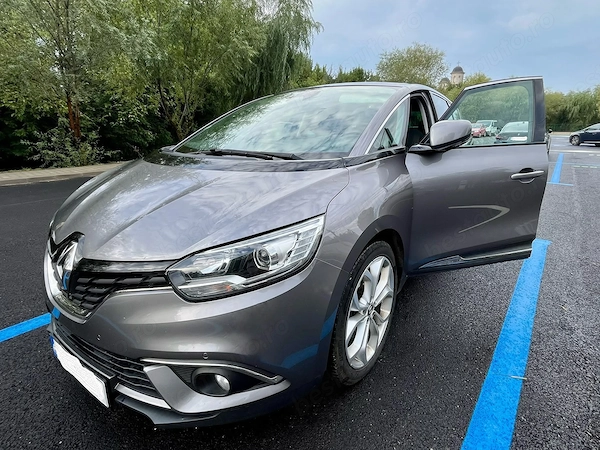 RENAULT Grand Scenic