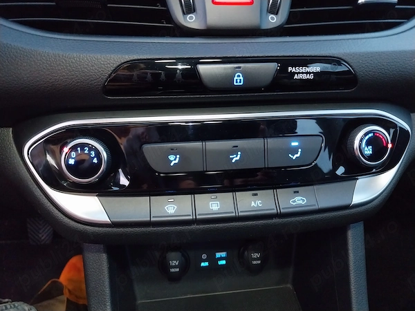 HYUNDAI i30 2019 — imagine 7