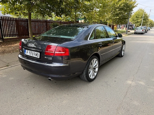 AUDI A8 2010 — imagine 3