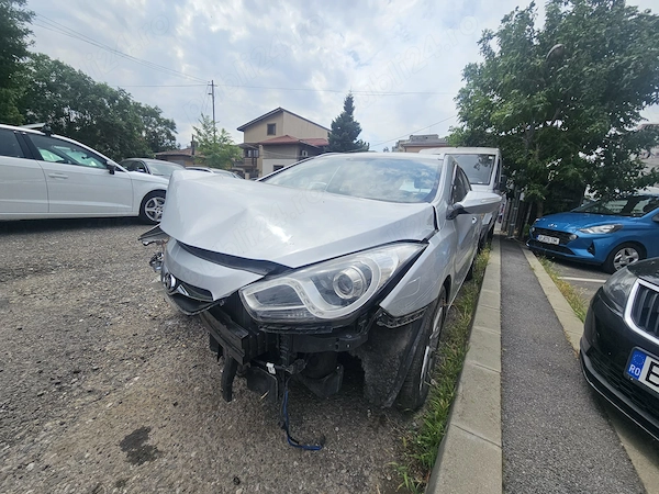 HYUNDAI i40 2015 — imagine 5