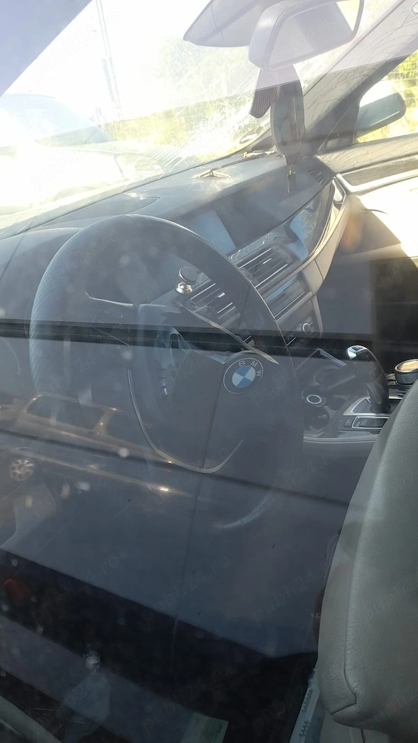 BMW 5 Series 2011 — imagine 7