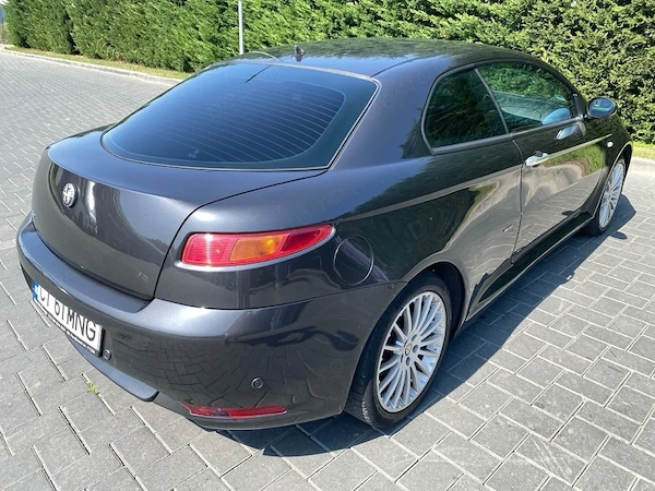 ALFA ROMEO GT 2005 — imagine 2