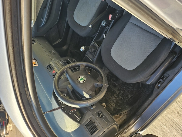 SKODA Fabia 2005 — imagine 3