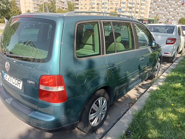 VOLKSWAGEN Touran 2004 — imagine 7