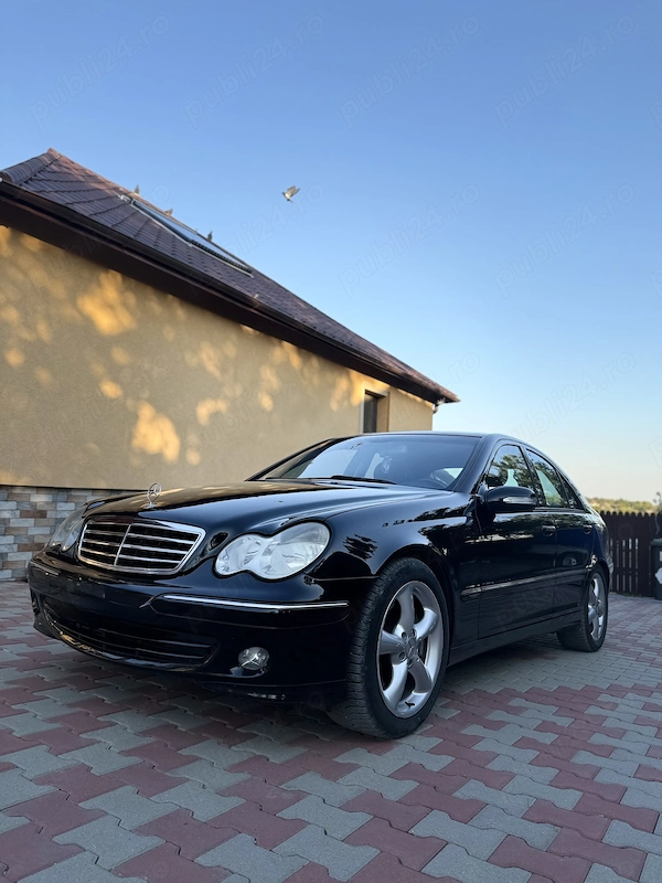 MERCEDES-BENZ E-Class 2004 — imagine 9