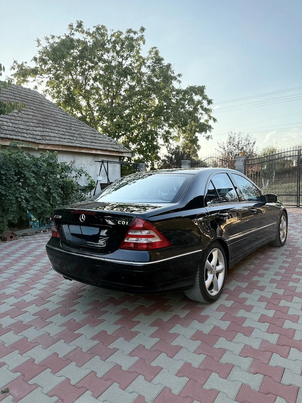 MERCEDES-BENZ E-Class 2004 — imagine 8
