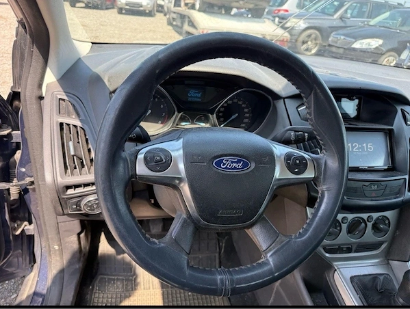 FORD Focus 2011 — imagine 4