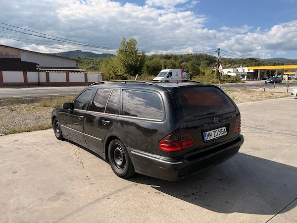 MERCEDES-BENZ E-Class 2001 — imagine 5