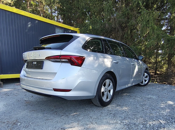 SKODA Octavia 2022 — imagine 8