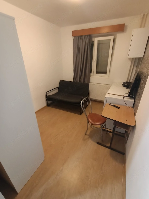 Chiar în Complexul Studențesc,160 E, Libera,Etajul 1,De Văzut — fotografia 2