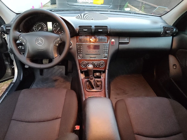 MERCEDES-BENZ C-Class 2005 — imagine 7