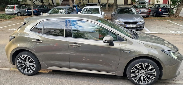 Toyota Corolla Hatchback 1.8 Hybrid EXECUTIVE | 55.000 km