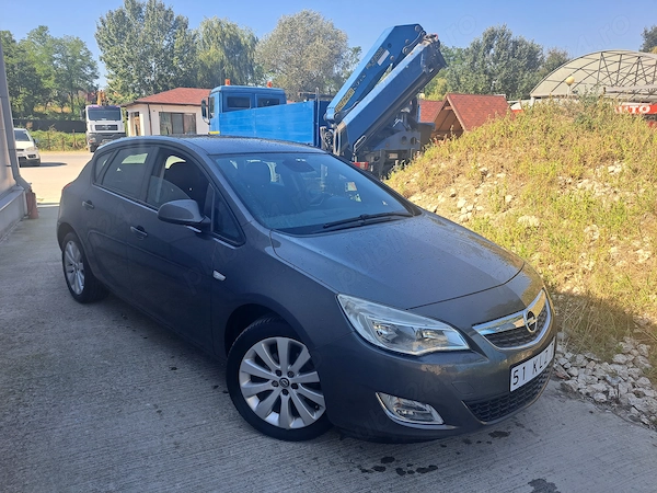 OPEL Astra 2010 — imagine 4