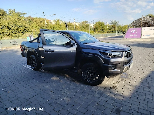 TOYOTA Hilux 2022 — imagine 4