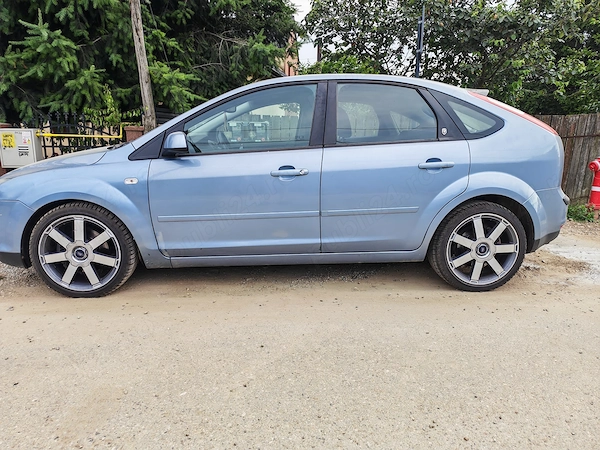 FORD Focus 2005 — imagine 2