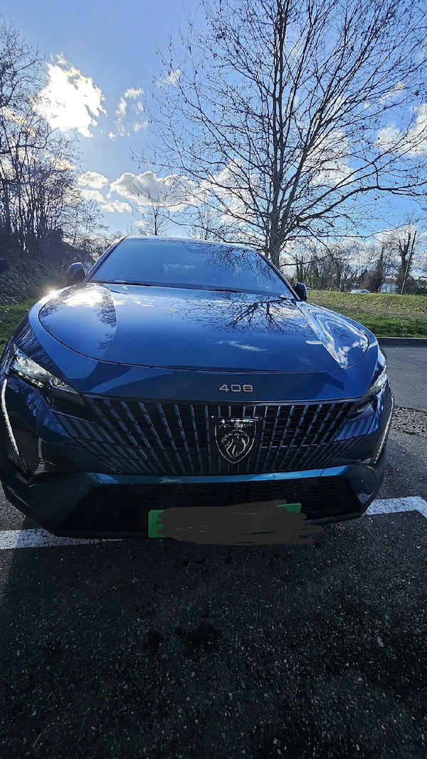 Peugeot 408