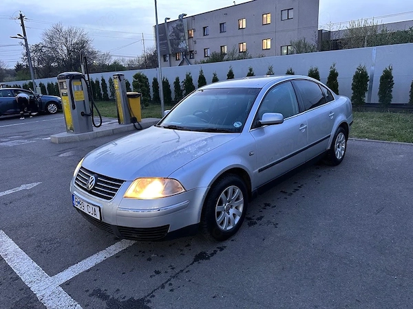 VOLKSWAGEN Passat 2001 — imagine 3