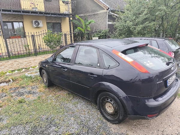 FORD Focus 2004 — imagine 3
