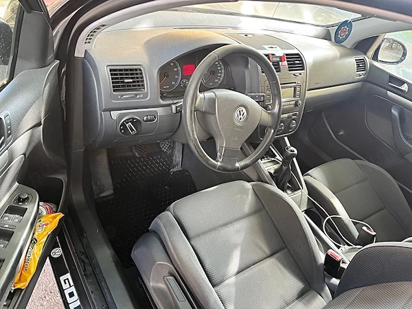 VOLKSWAGEN Golf 2005 — imagine 5