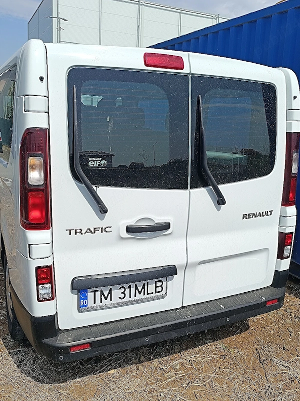 RENAULT Trafic 2017 — imagine 3