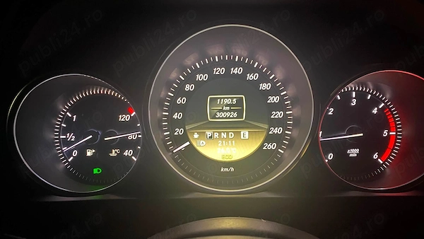 MERCEDES-BENZ C-Class 2011 — imagine 9