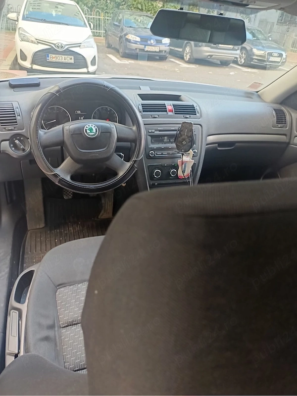 SKODA Octavia 2011 — imagine 3