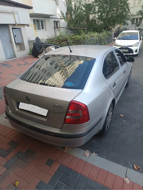 SKODA Octavia 2011 — imagine 5